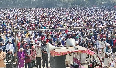 তজুমদ্দিনে সাবেক ভাইস চেয়ারম্যান দুলালের জানাজায় মানুষের ঢল